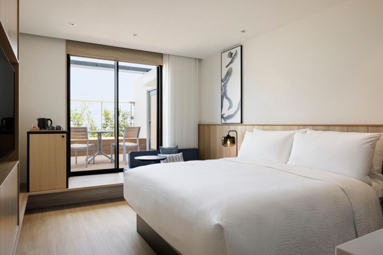 Fairfield By Marriott Hyogo Awaji Higashiura Hotel ภายนอก รูปภาพ